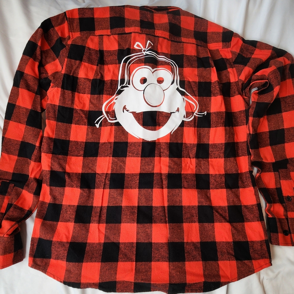 SeaWorld Bush Gardens Red and Black Checkered Elmo Plaid Shirt Size Medium